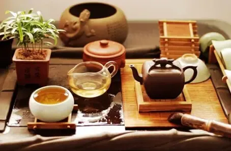 健康茶饮，享受茶香防范牙疼